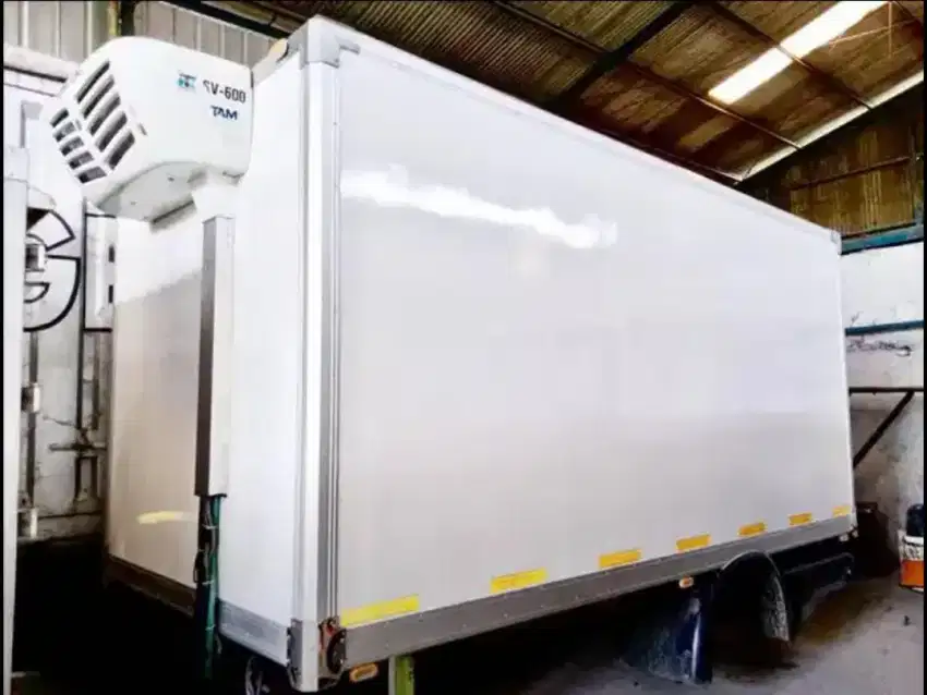 MURAH ex2024 Box freezer CDD 6roda Mitsubishi Colt Diesel Canter Bok