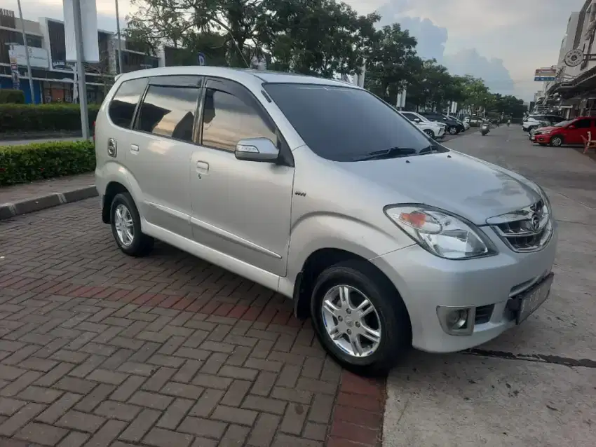 Daihatsu xenia Xi manual