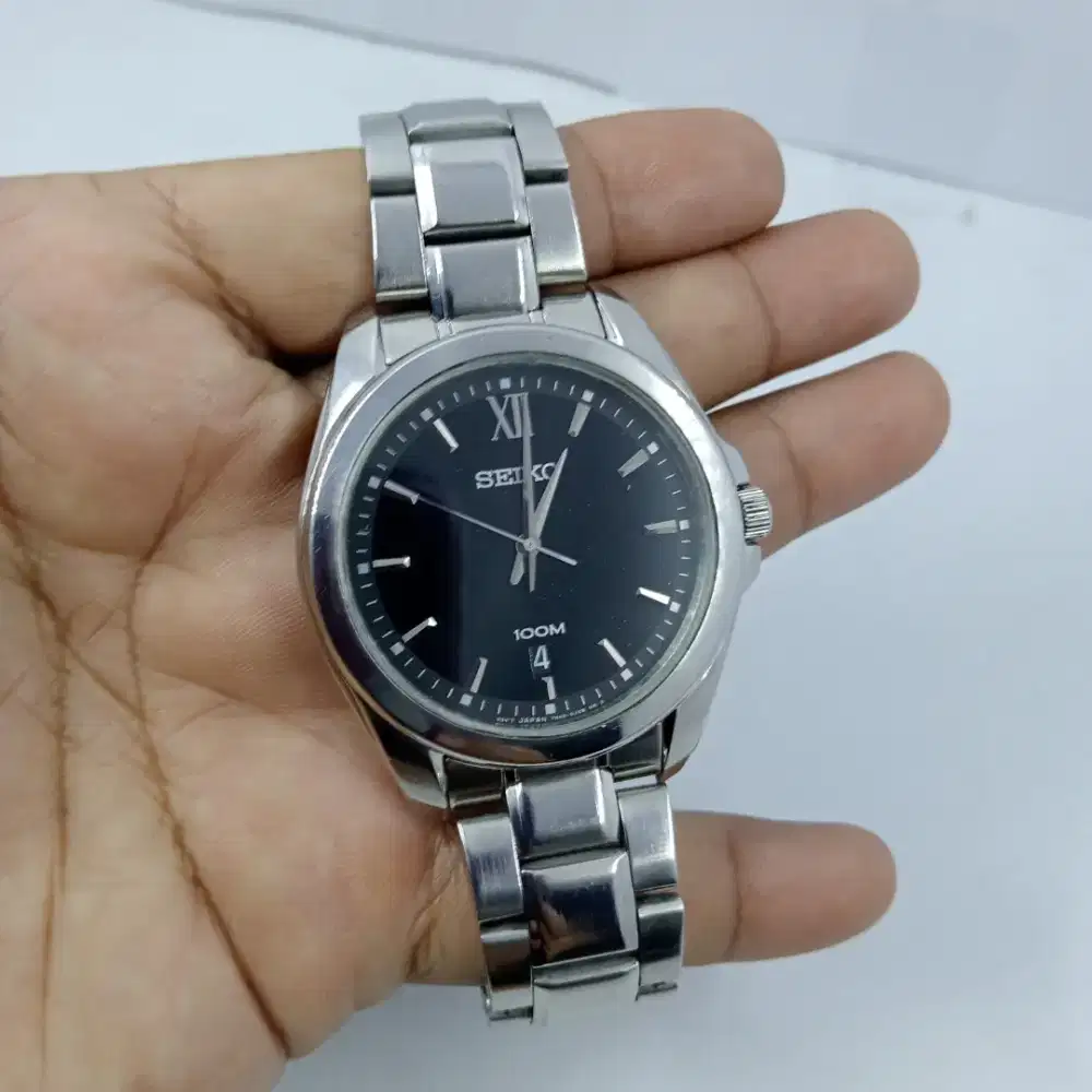 Jam tangan vintage Seiko black dial