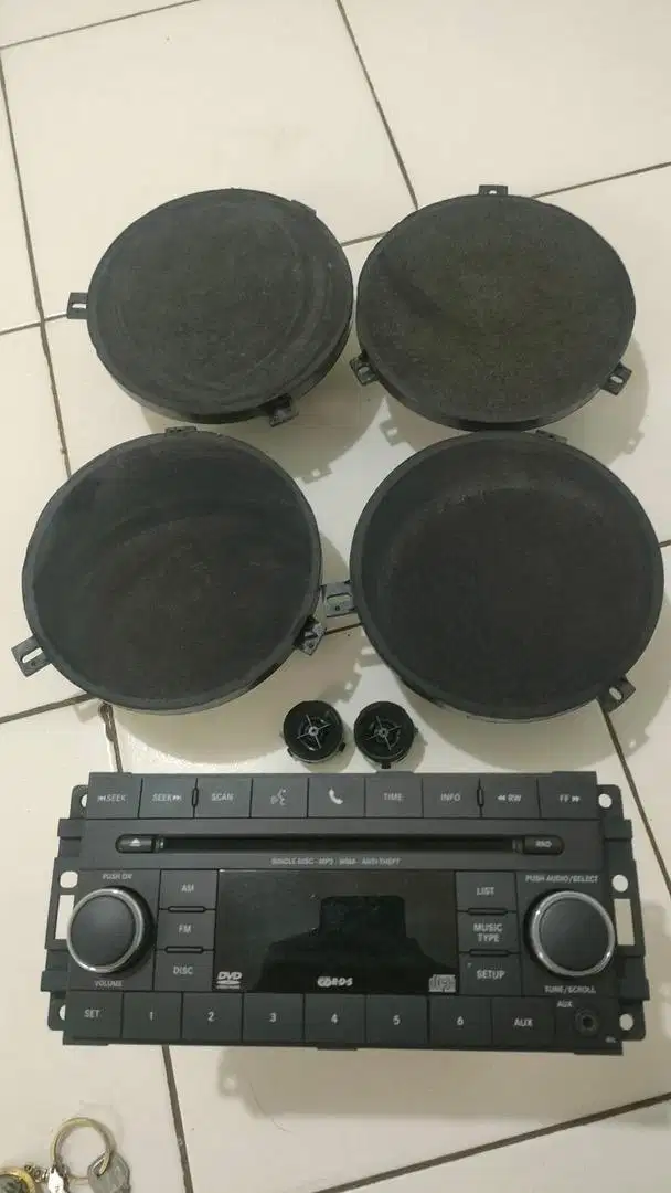 HEAD AUDIO & LAMPU BELAKANG JEEP WRANGLER RUBICON ORIGINAL