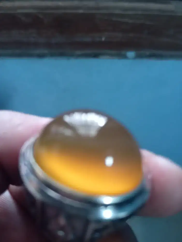 Batu cincin anggur lawas