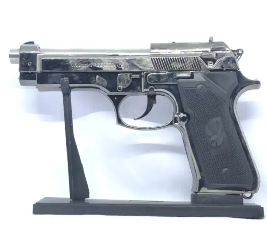 Korek Model Pistol