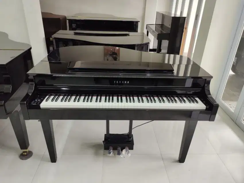 Piano digital Yamaha Clavinova CLP 665 GP