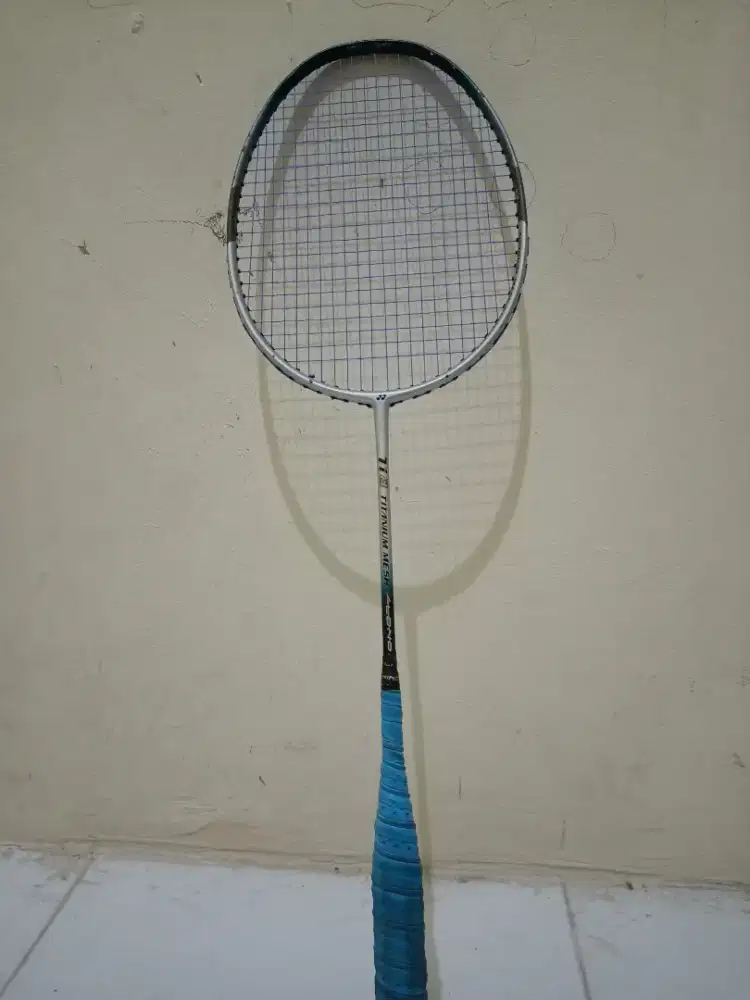 Raket badminton