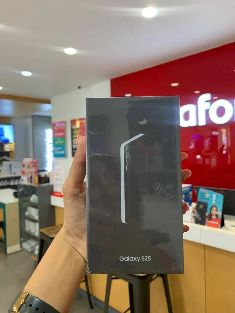 SAMSUNG S25 12/256