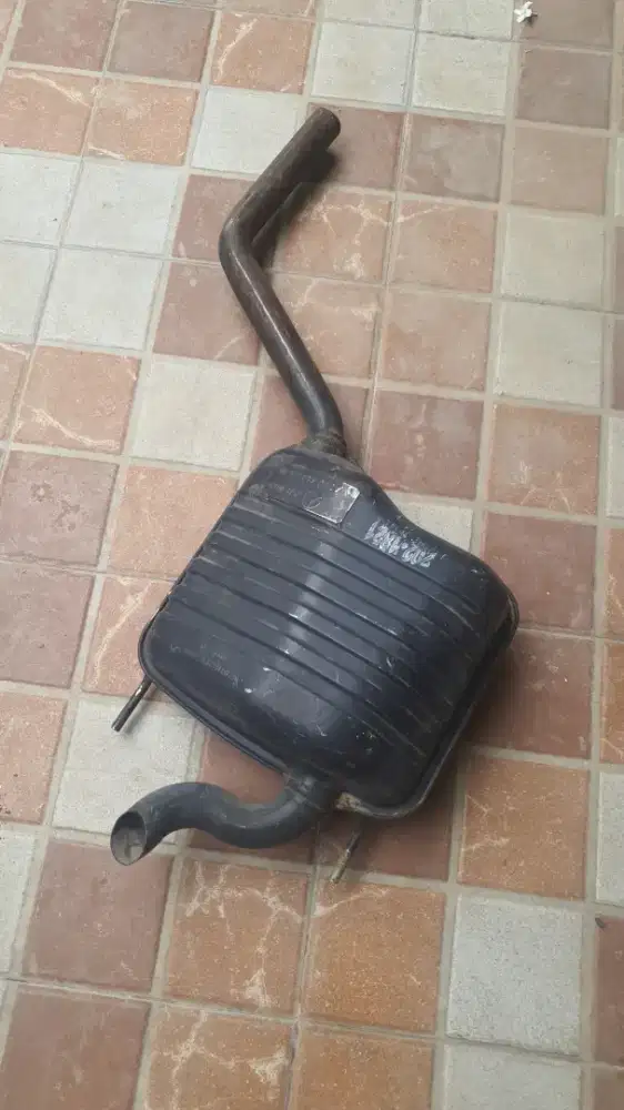 Knalpot muffler mercy c180 tahun 96 orisinal mulus murah