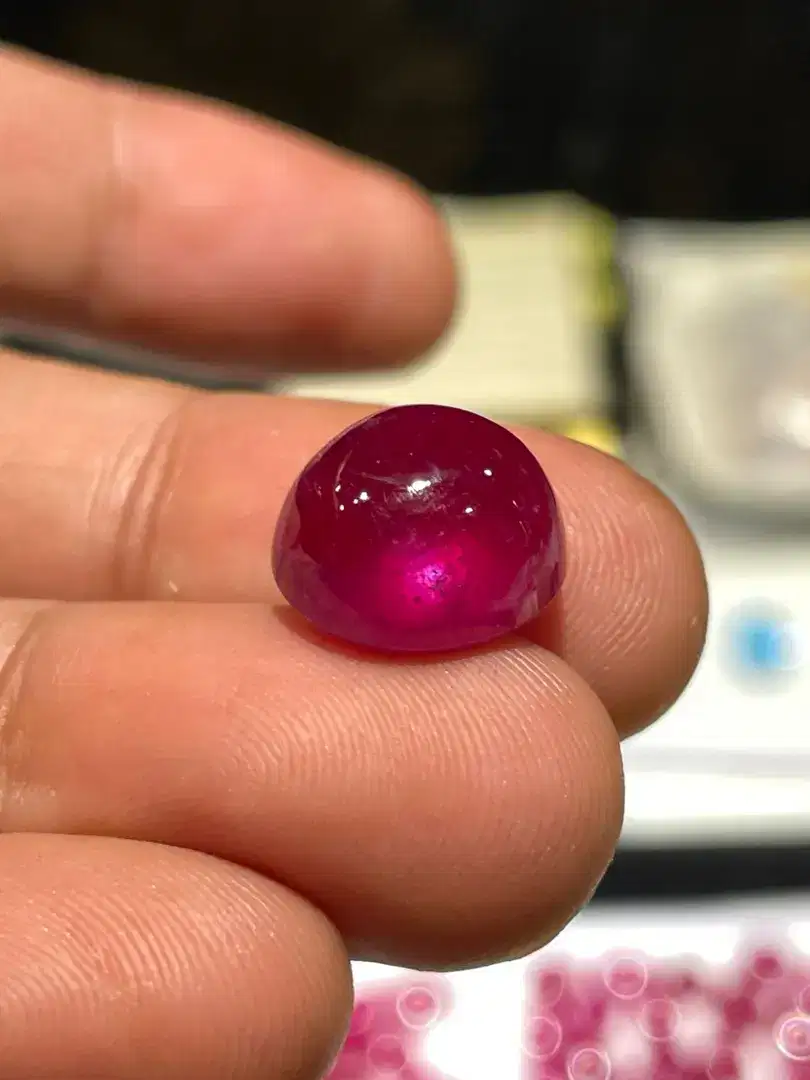 Batu Ruby mozambiq natural