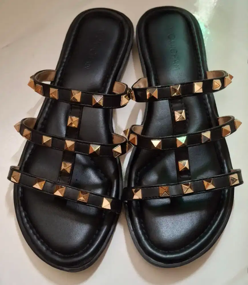 Sandal Strap Wanita