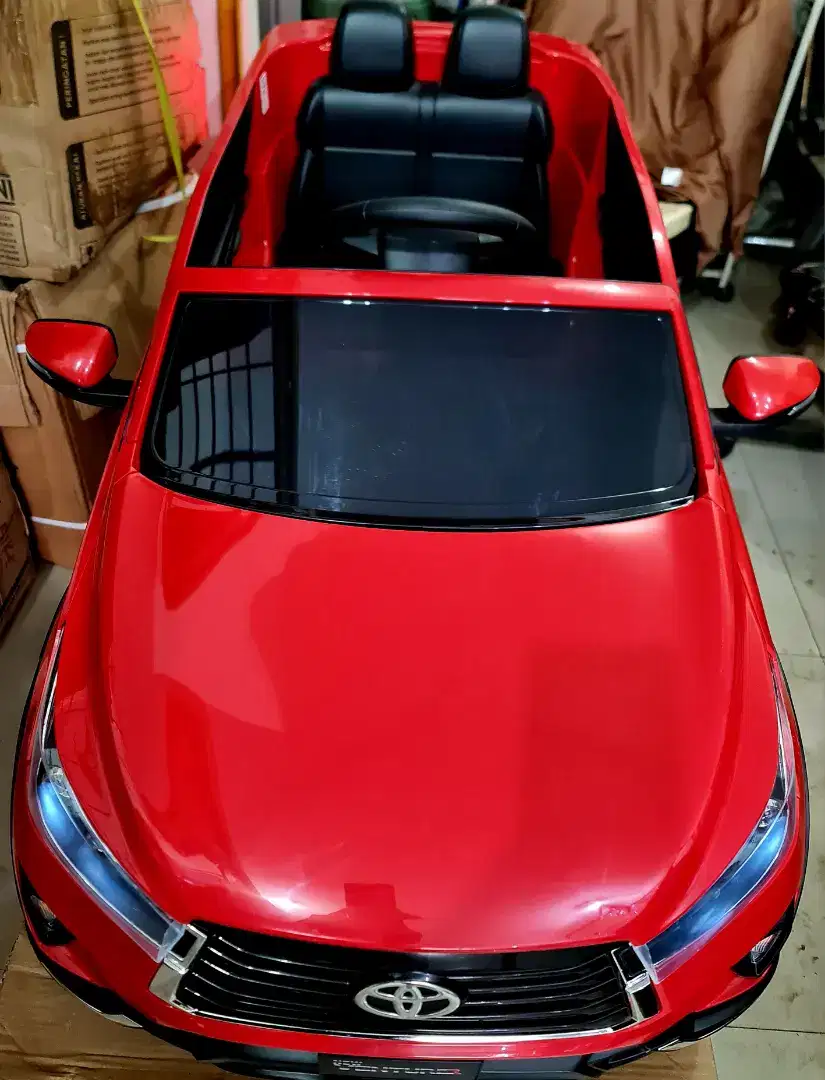 Mobil Aki Anak TOYOTA INNOVA VENTURER