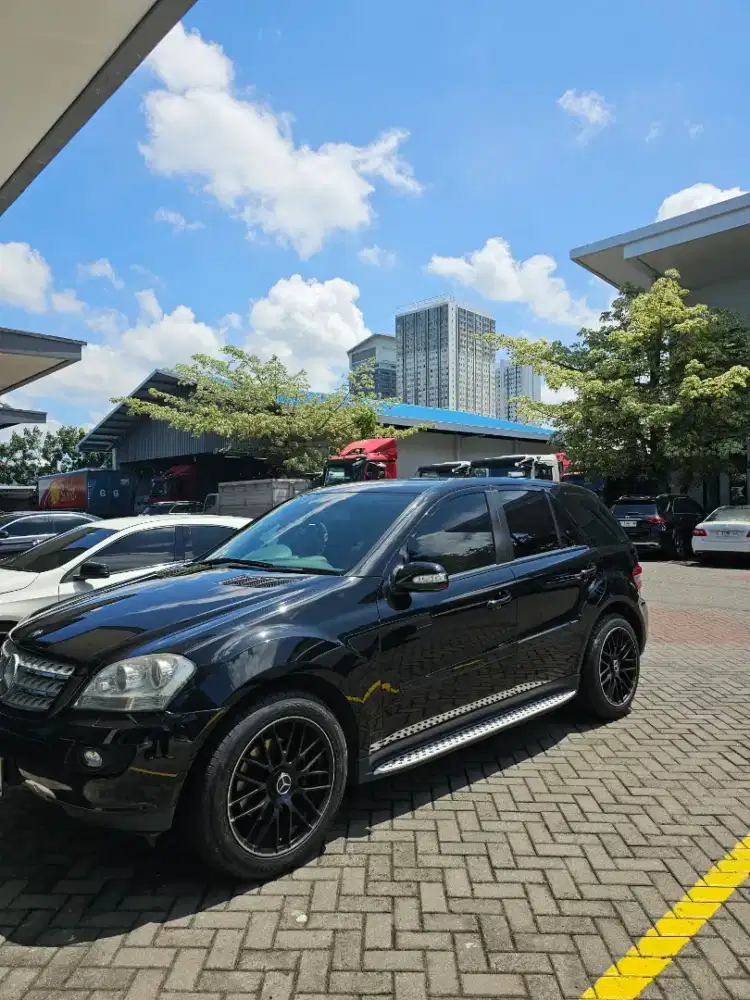 ML350 W164, LOW KM ORIGINAL FULL RECORD , HITAM INTERIOR GREY, CBU