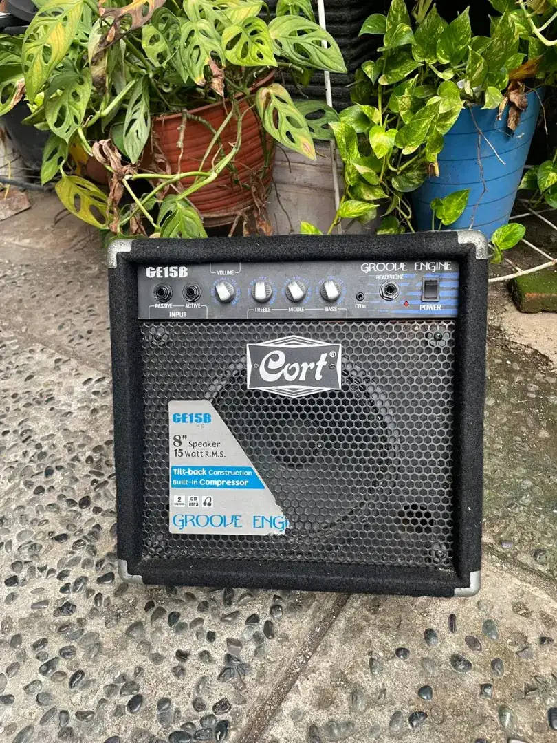 Cort GE15B Bass Amplifier