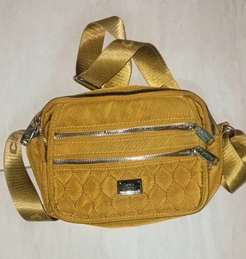 Tas Slempang Wanita Chibao