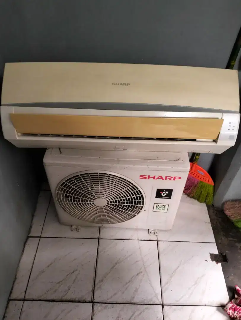 ac split 1/2 pk sharp ful ori, bagus