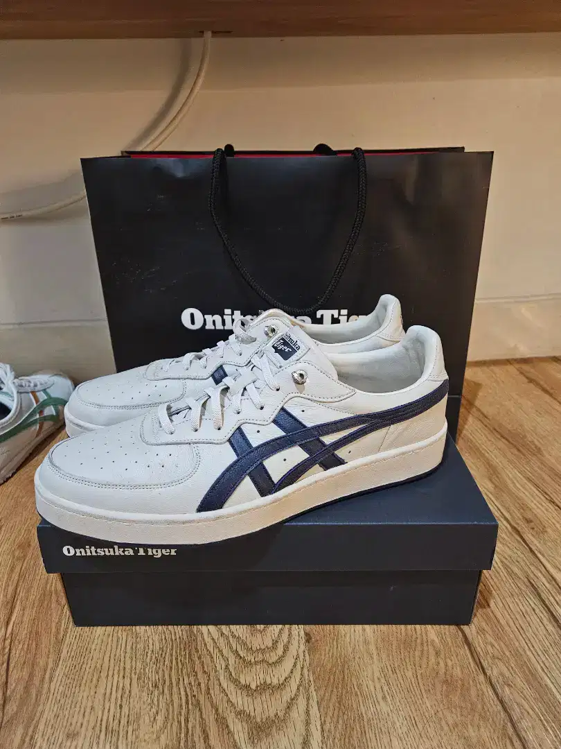 Sepatu Onitsuka tiger GSM cream