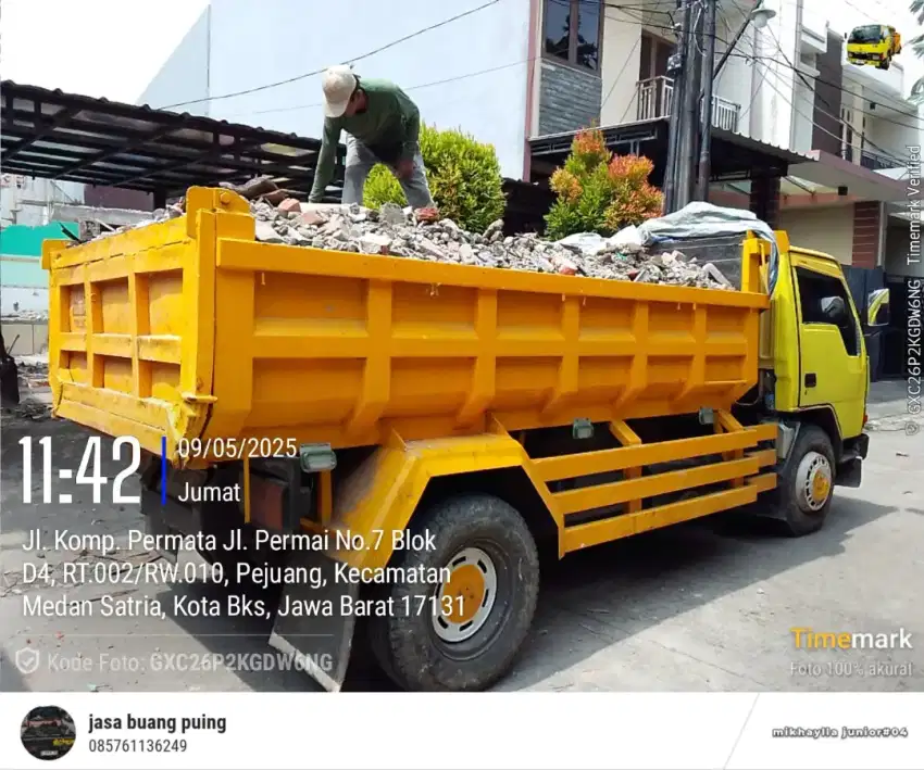 Jasa buang puing dan sampah proyek