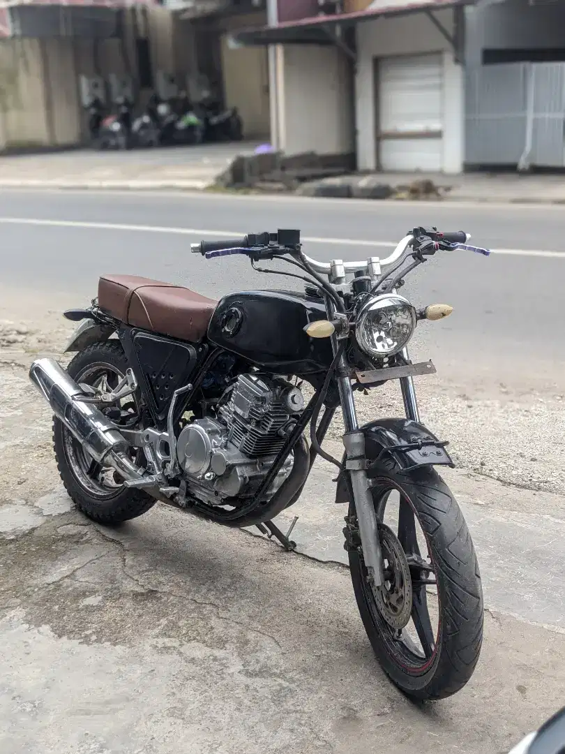 MOTOR COSTUM BASIC SCORPIO Z