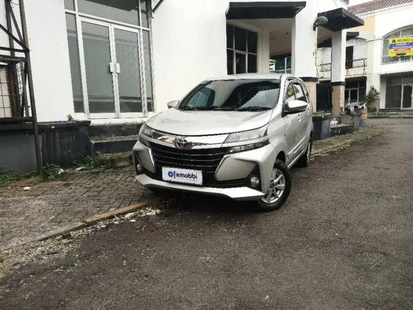 KM Rendah - TOYOTA AVANZA 1.3 G Bensin M/T 2021 SILVER