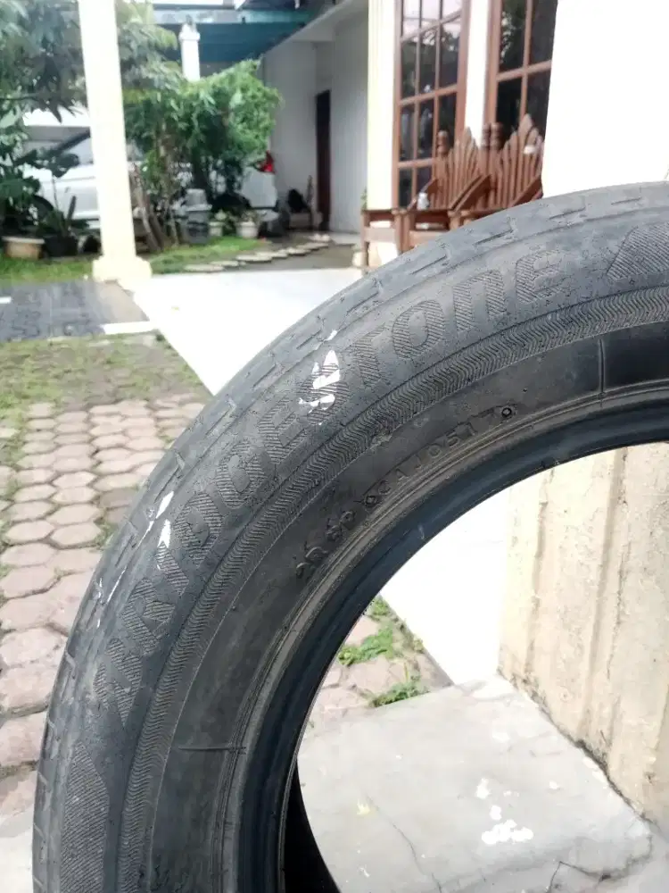 Ban Mobil Bekas Bridgestone 175/65 R14