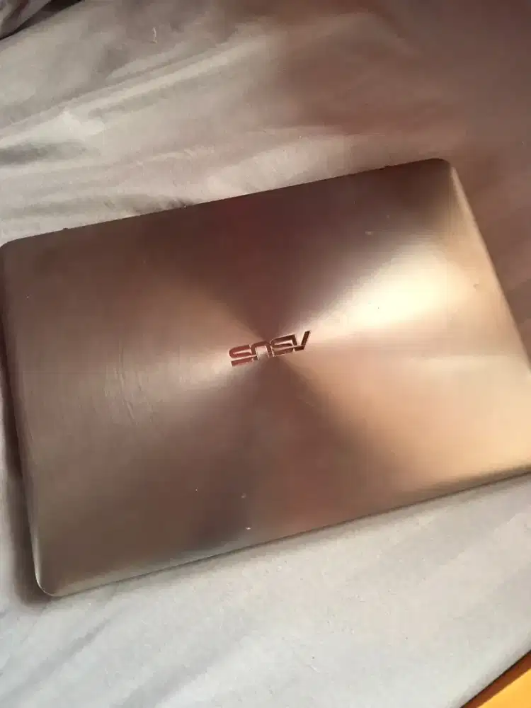 LAPTOP ASUS ZENBOOK UX305UA