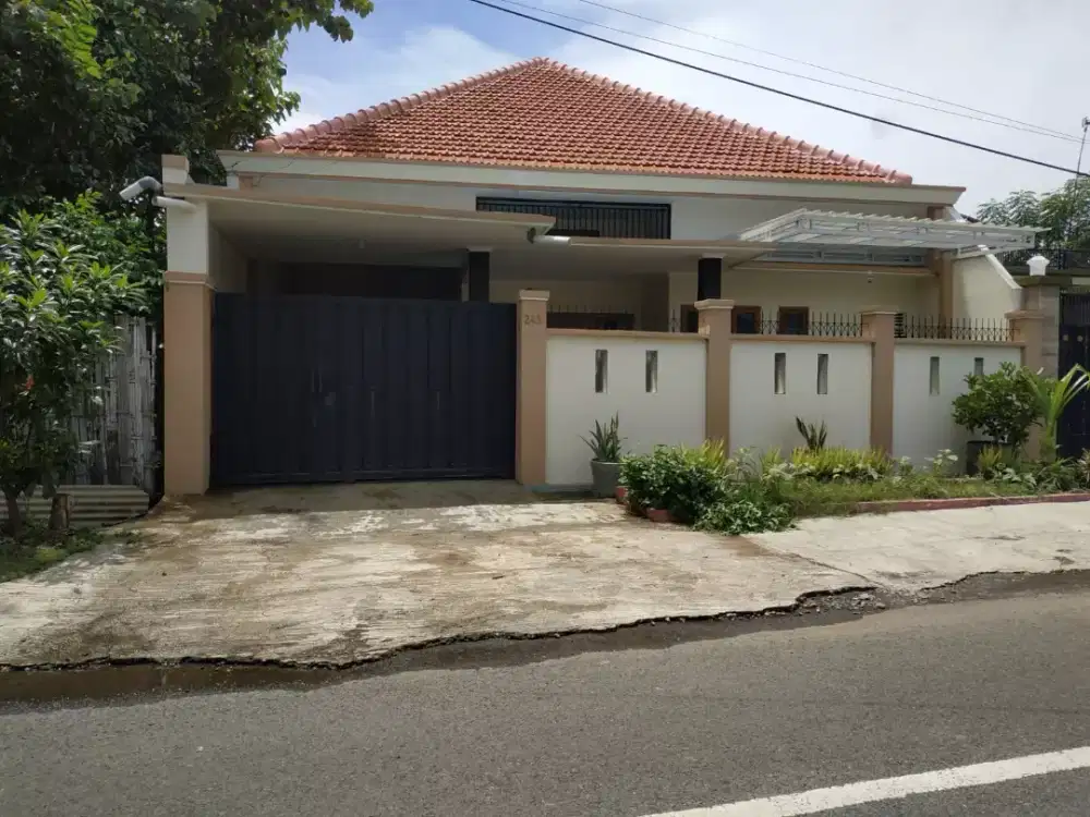 Rumah Besar Dijual
