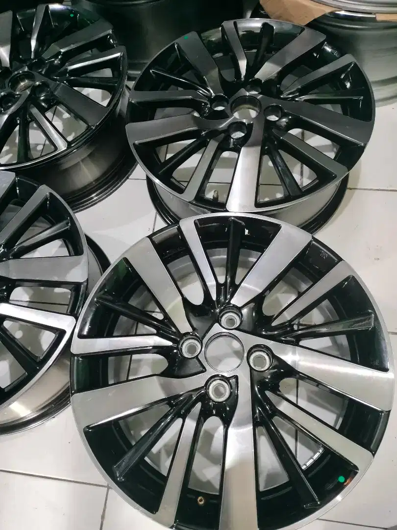 Velg Honda CITY HYBACK R.16 ori
