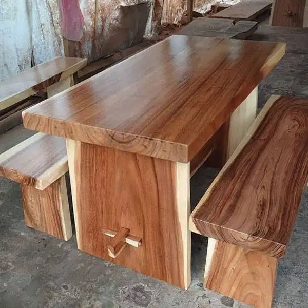 Set Meja Makan Trembesi Kotak dengan 2 Bangku