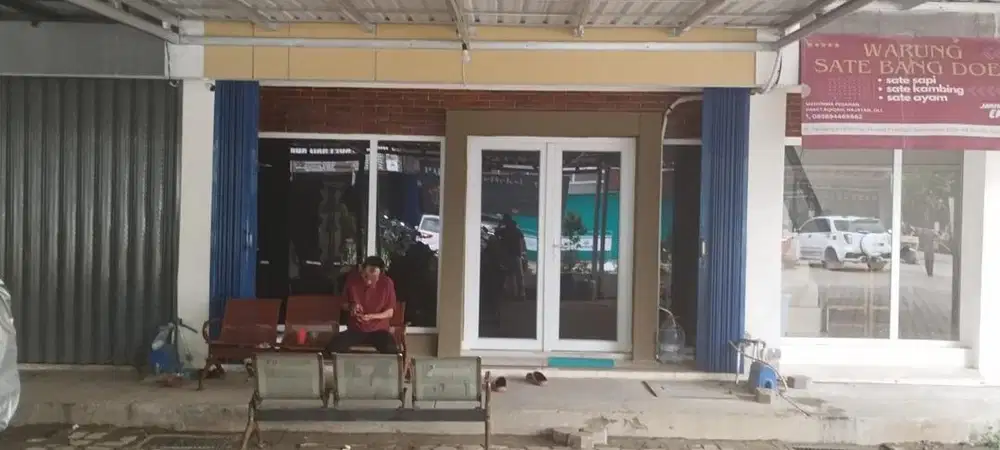 Disewakan lahan di depan Ruko  Sawangan