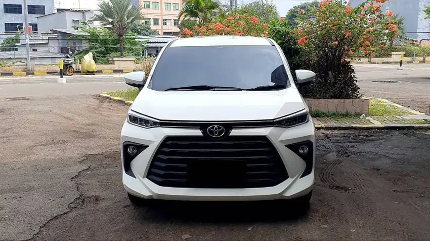 Toyota Avanza 1.5 G CVT AT Putih NIK 2023 Like New Low Km 3Rb Record