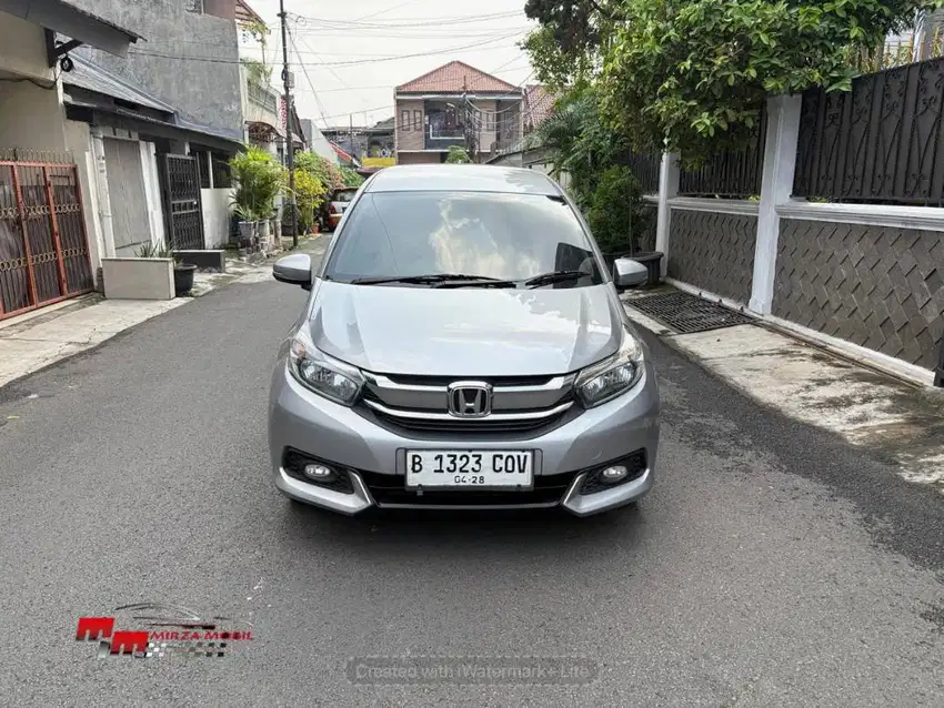 Honda Mobilio E CVT 1.5 AT 2018 Abu-Abu