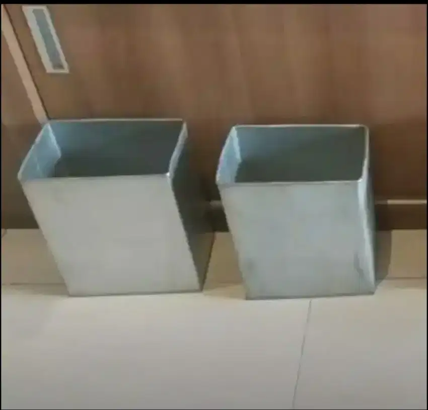 Kaleng aluminium petak