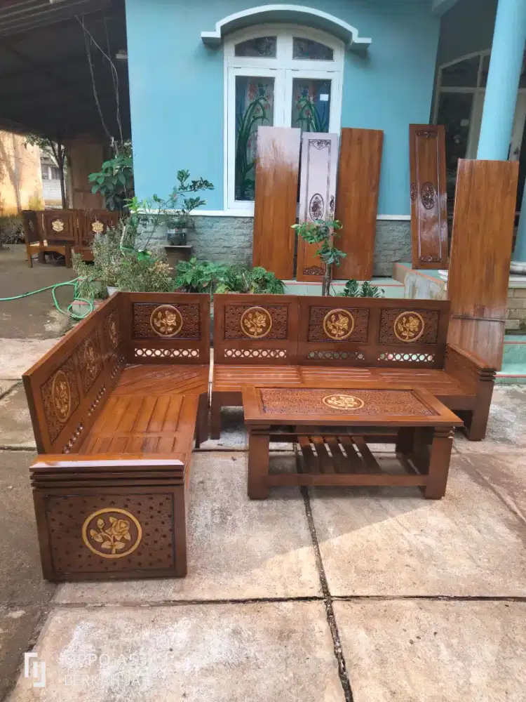 Kursi tamu minimalis tumpuk