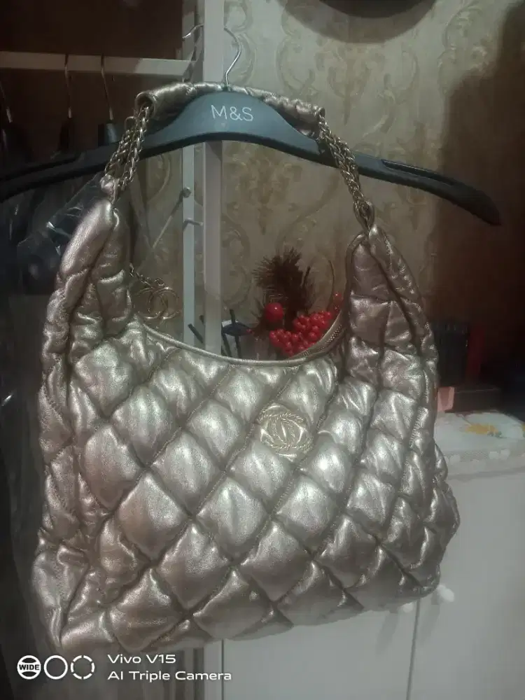 Tas Chanel warna Silver