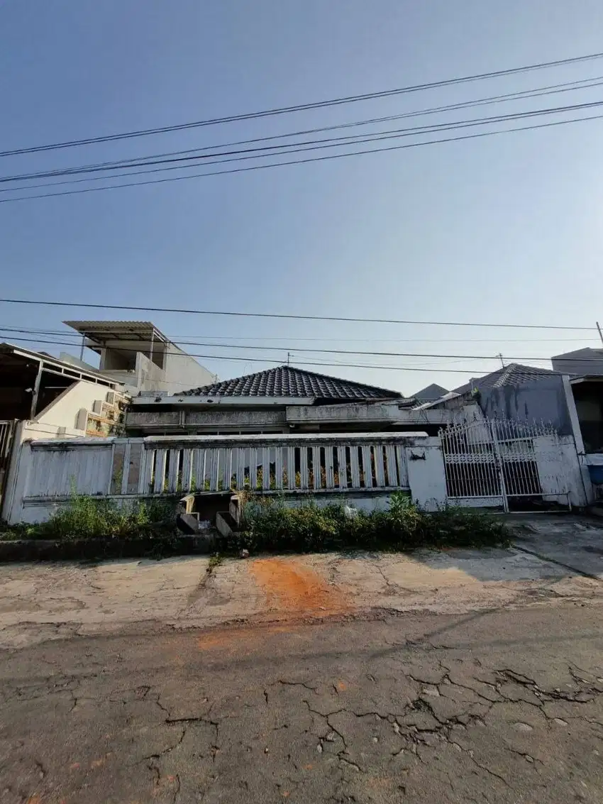Dijual Rumah Hitung Tanah Kertajaya Indah Lokasi Strategis