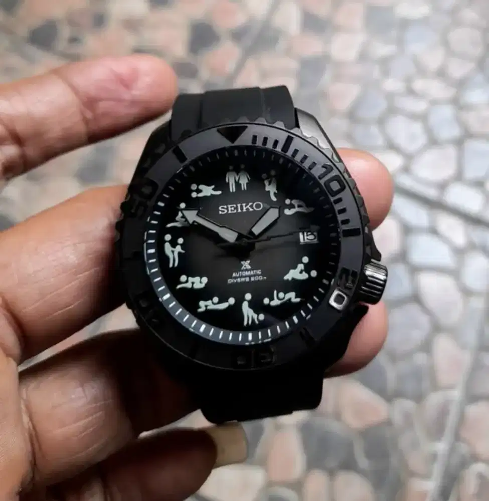 Seiko mod custom kamasutra nh35 movement automatic