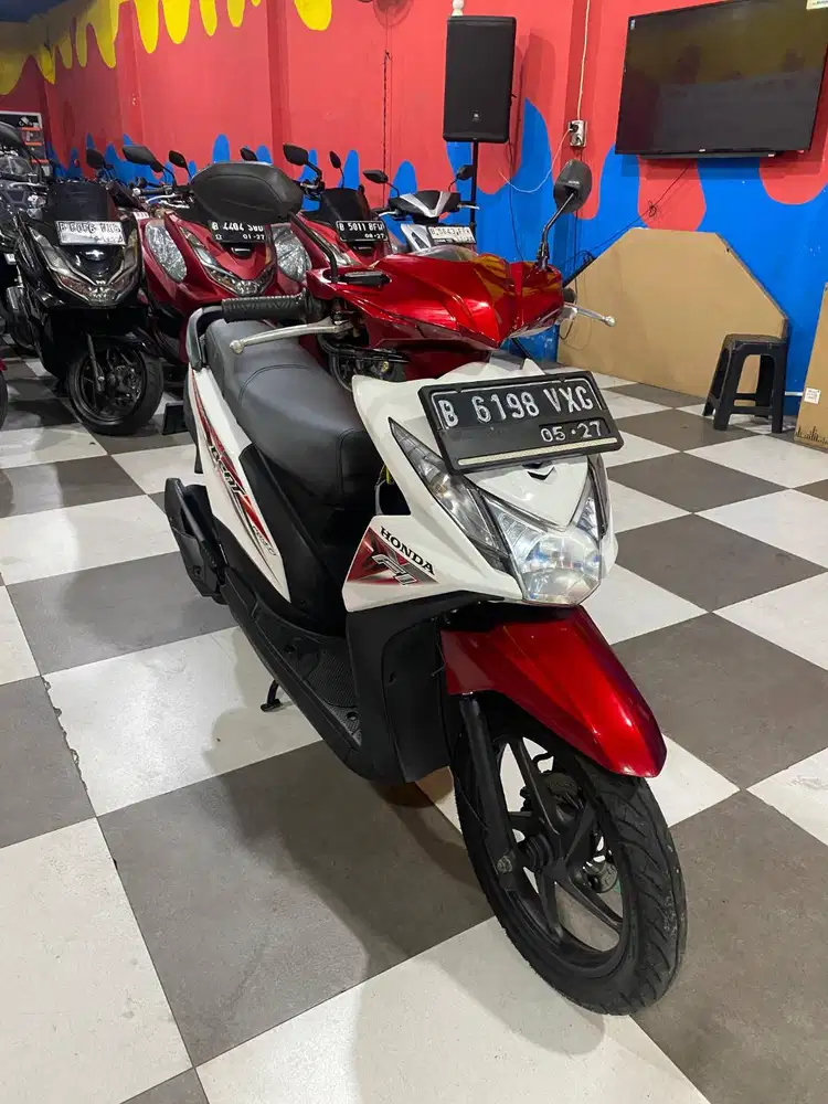 JUAL HONDA BEAT CW FI TAHUN 2015