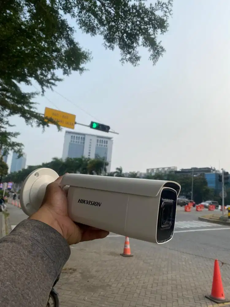 Teknisi cctv dan sistem cctv