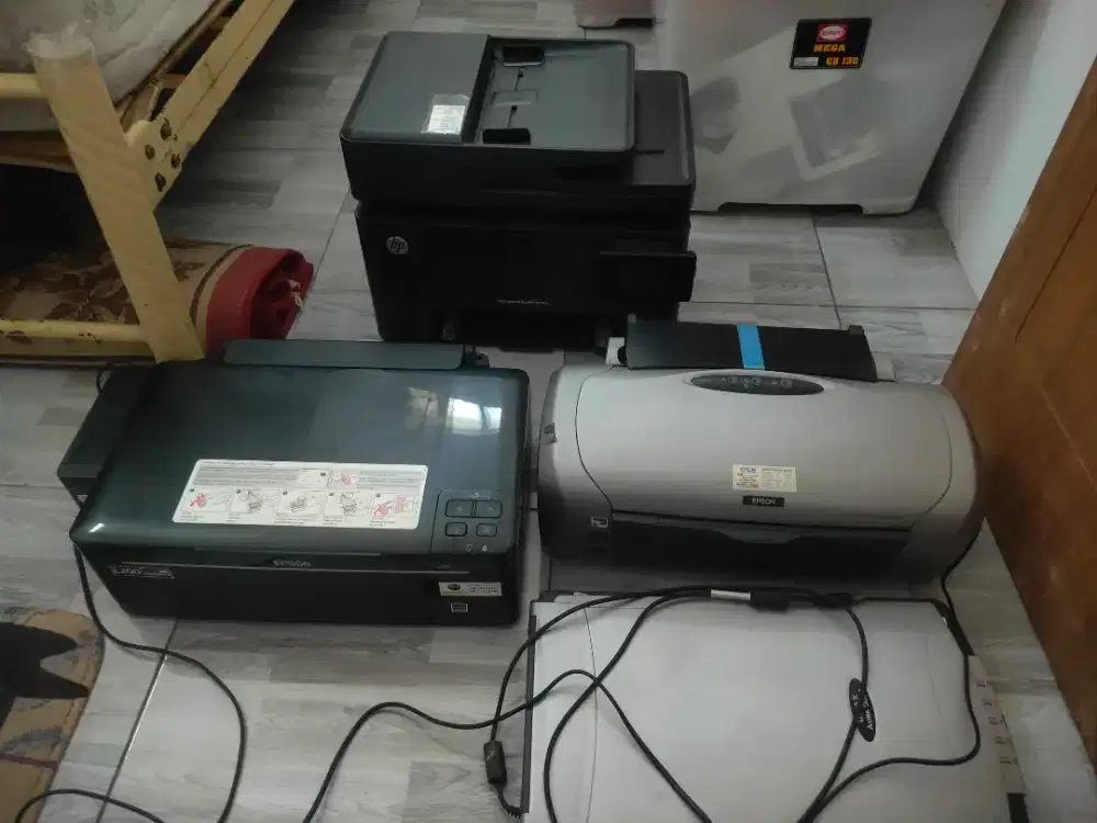 Printer epson R230, L200 dan HP color laserjet pro MFP M177fw seken