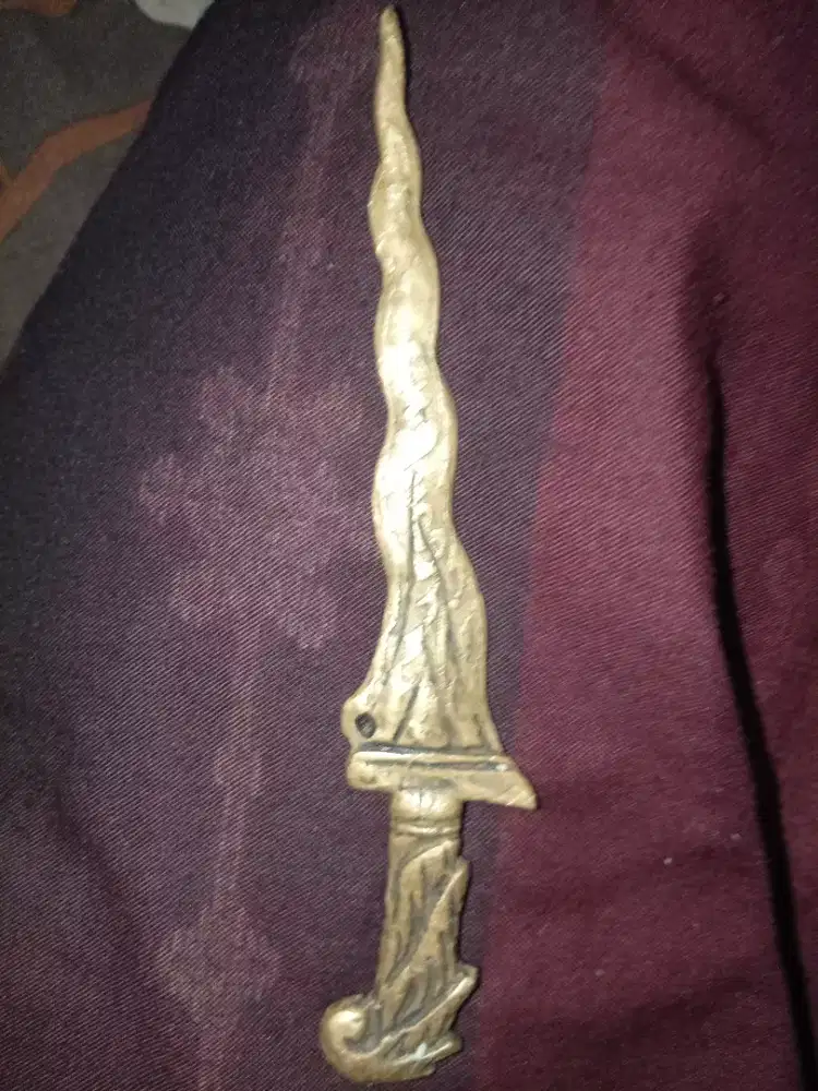 Keris lekuk 7 panjang 14cm kurleb