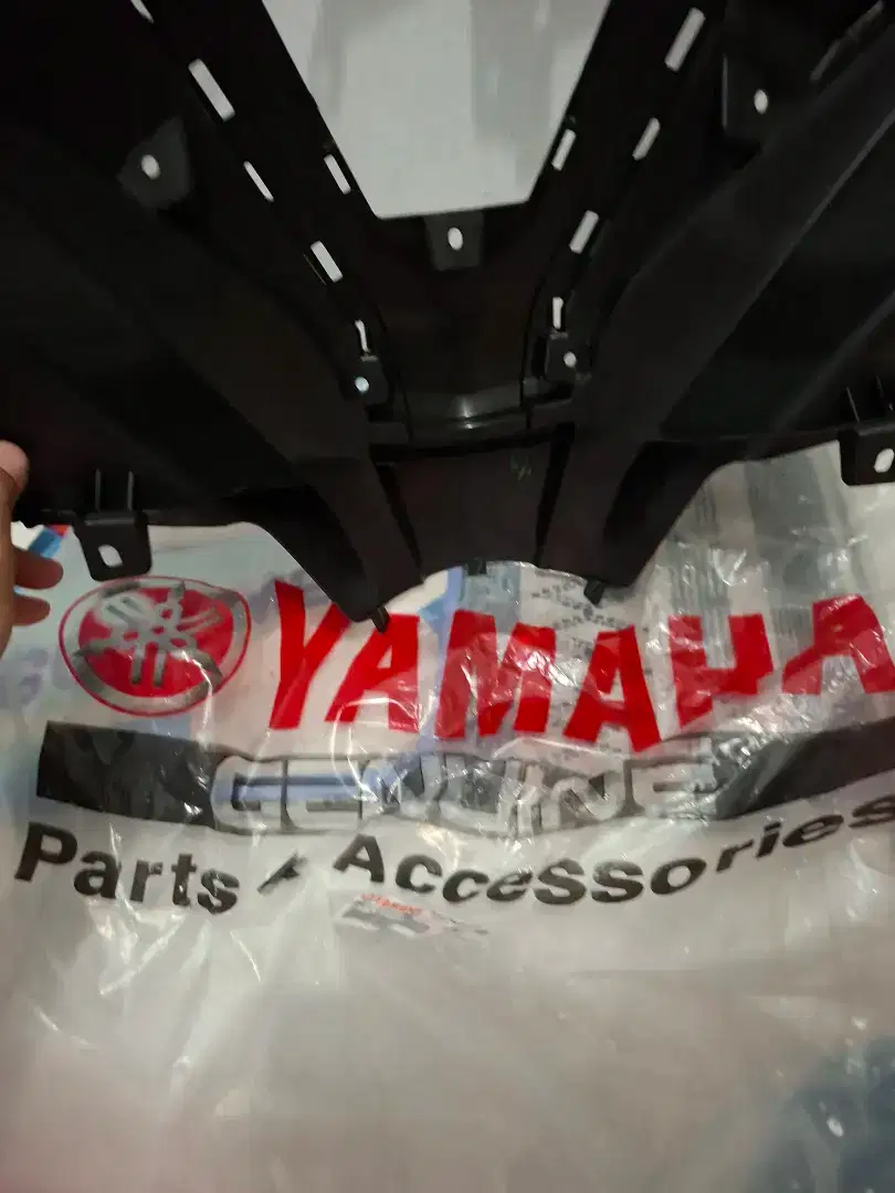 Cover Leg Shield body kasar Yamaha New Xride 125
