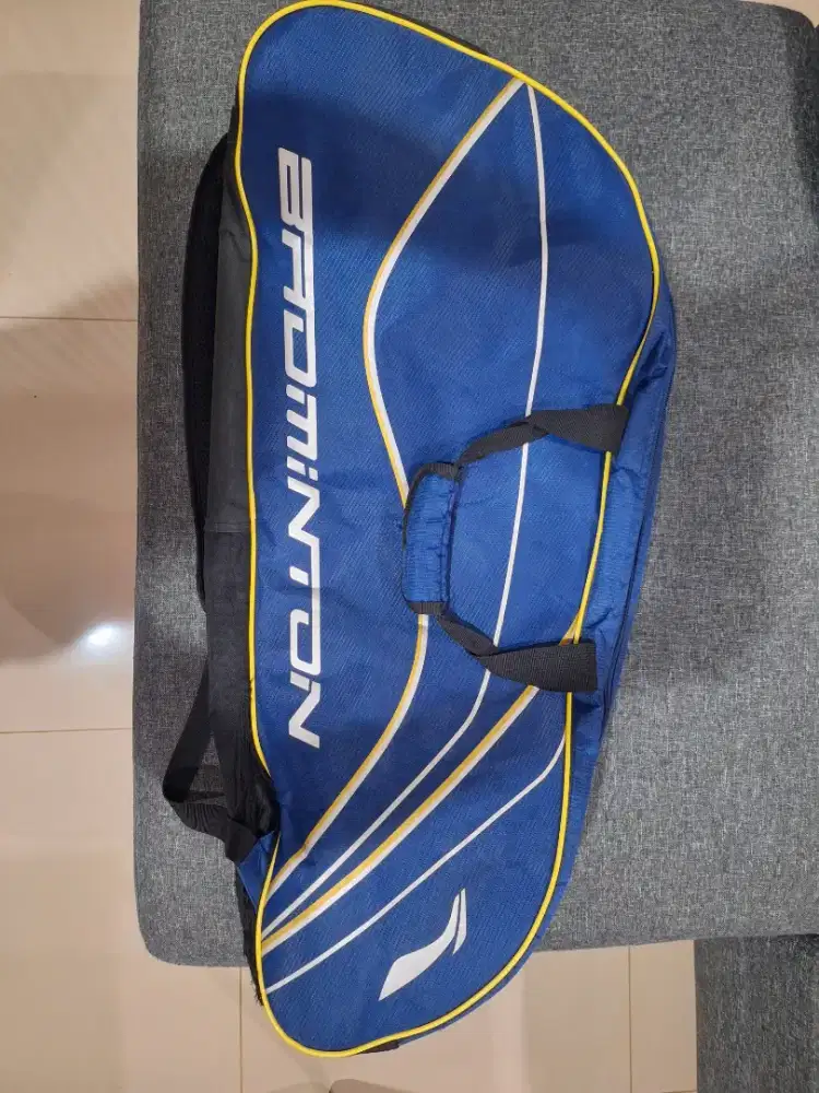 Tas Raket Merk Lining