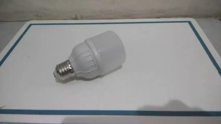 Lampu  hemat LED 15 watt