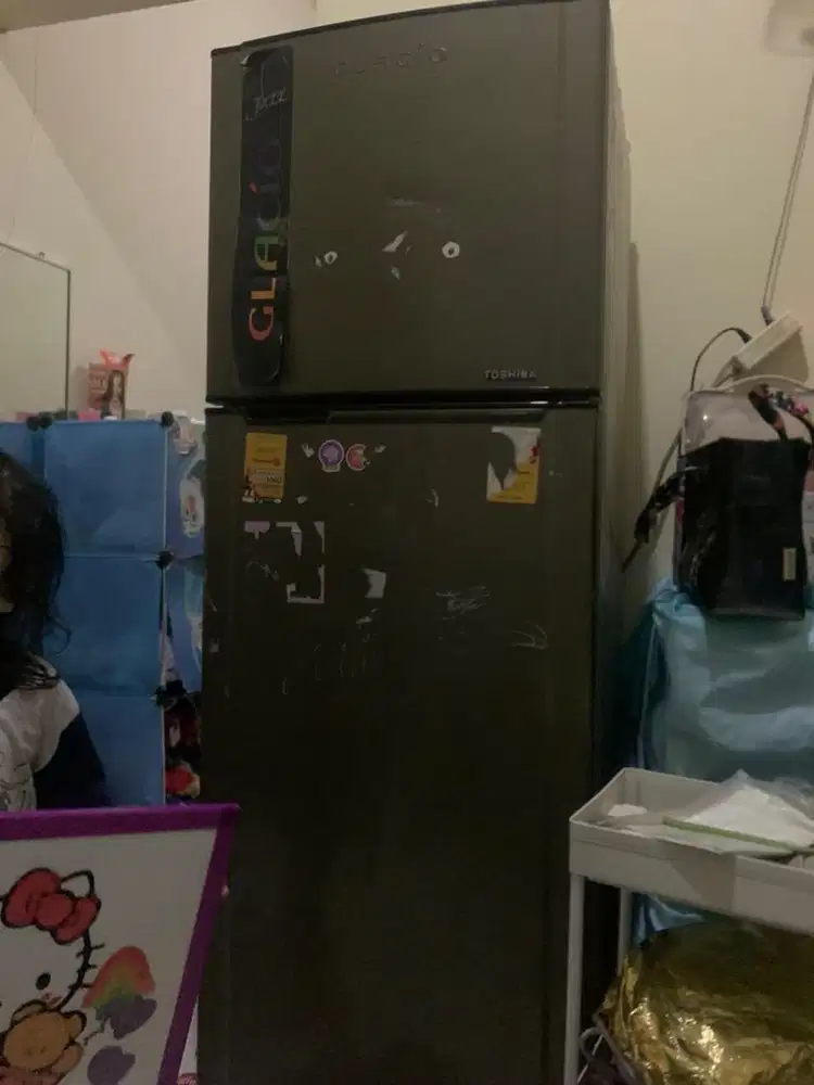 Kulkas 2 pintu bekas ambil sendiri
