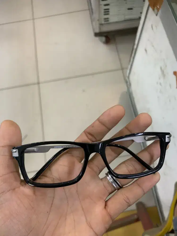 Kacamata carrera second original