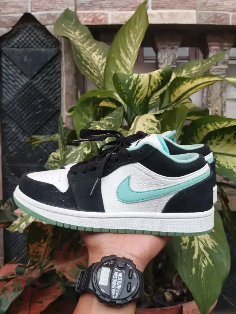 Nike AJ1 low Island green
