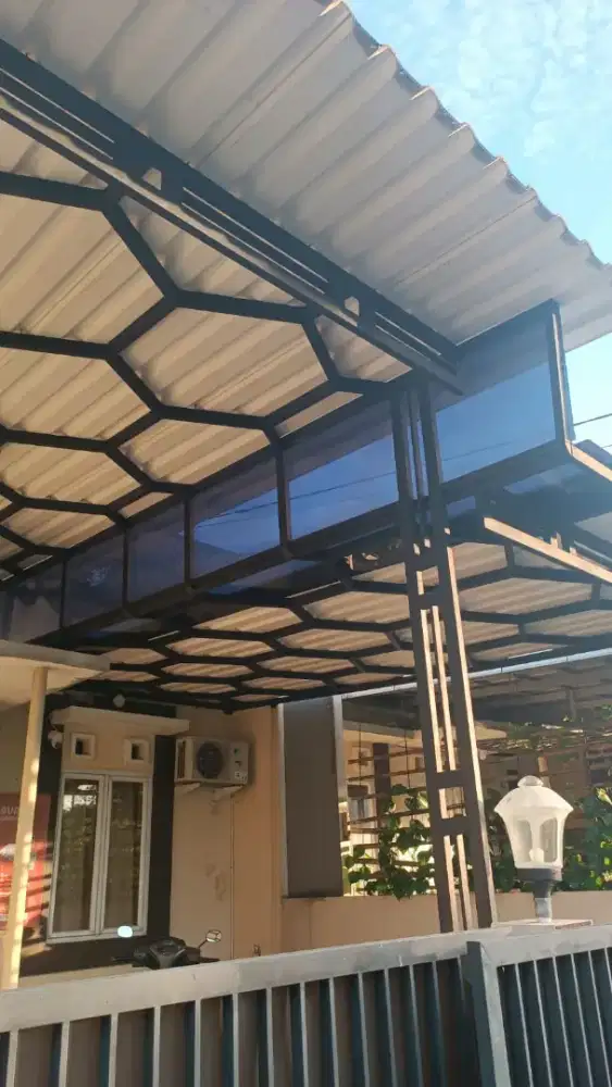 Preloved Kanopi Hexagonal Full Besi Atap Alderon Twinwall