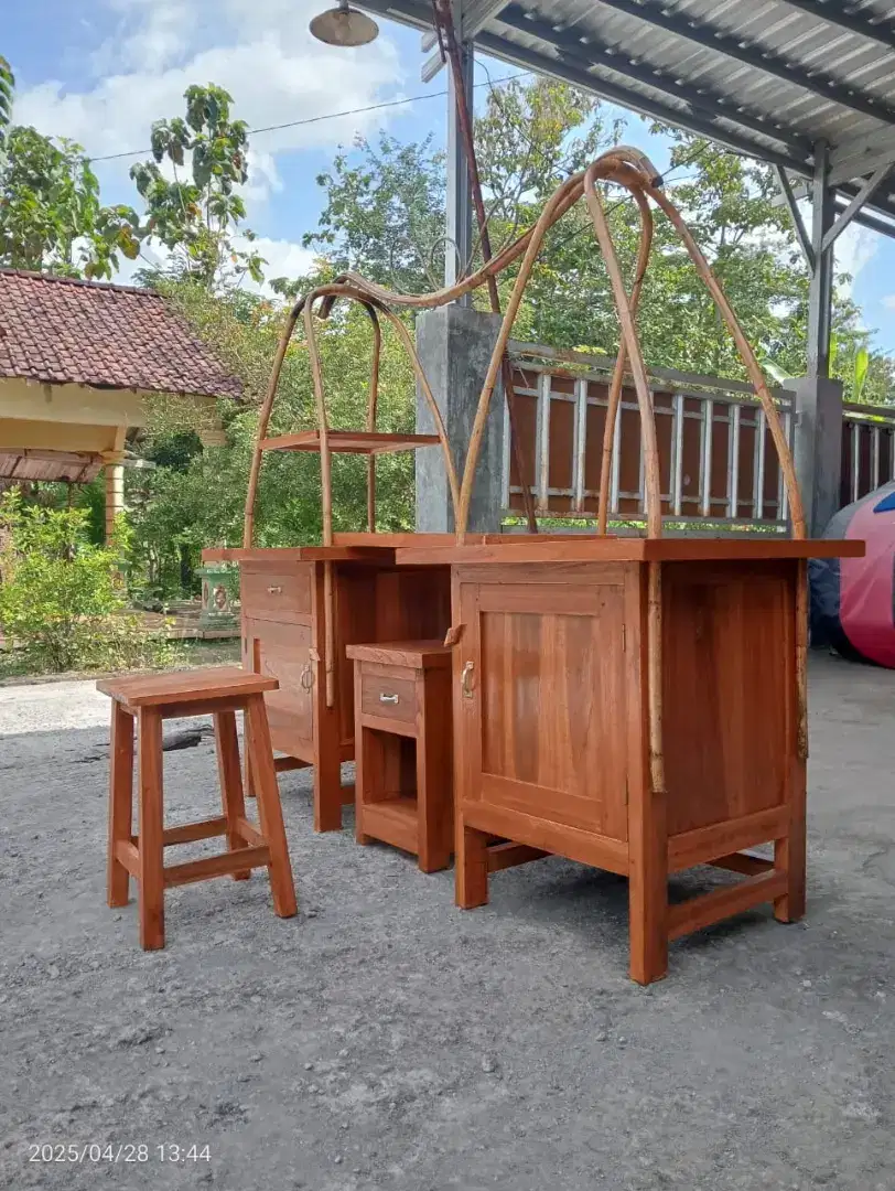 Gerobak Pikulan soto sate gule