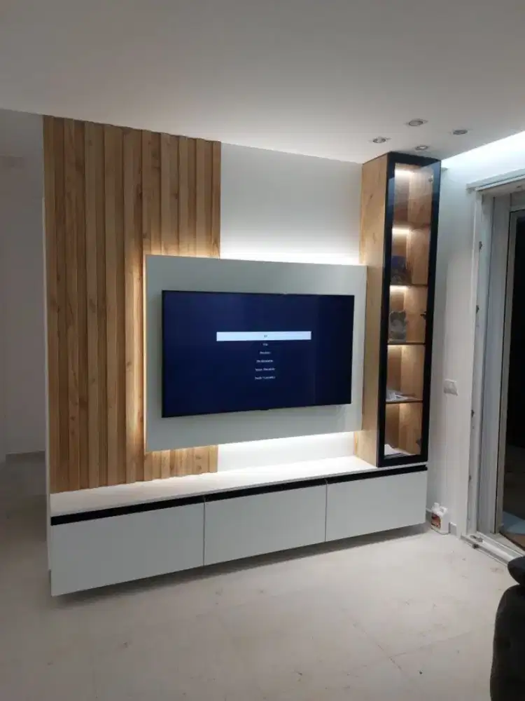 Rak Tv tempel modern minimalis
