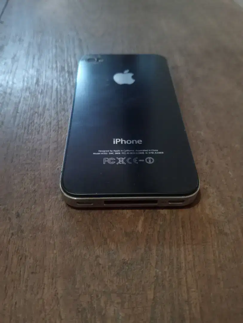 iPhone 4 Preloved