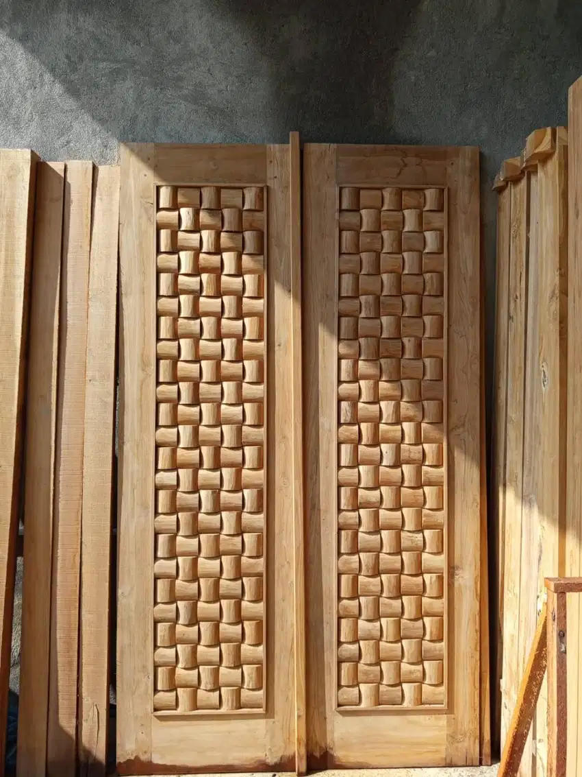 Pintu rumah motif anyam full kayu jati tua