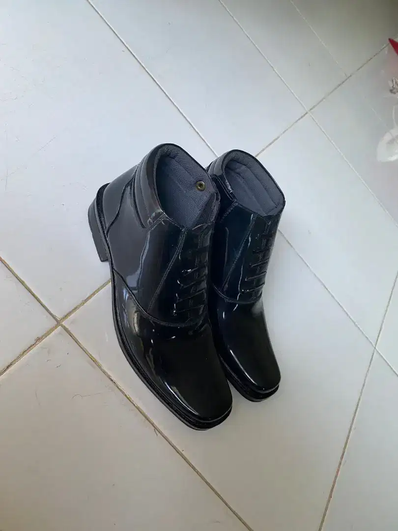Dijual Sepatu Dinas Pantofel Formal TNI POLRI dan lainnya, LIKE NEW